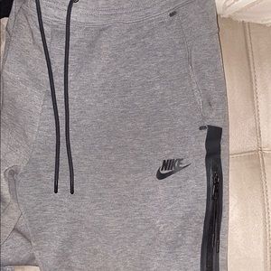 Nike tech sweatpants